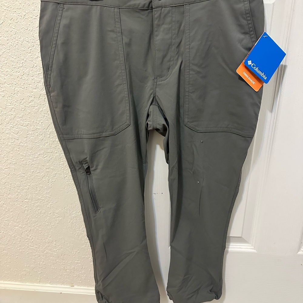 NWT Columbia women’s capri Pants in Gray - Picture 2 of 8